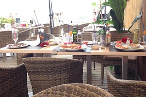 Status Restaurant 3