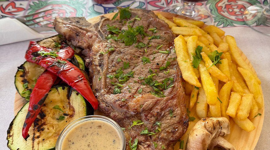 Mister Pinchos Bar Asador — photo 3