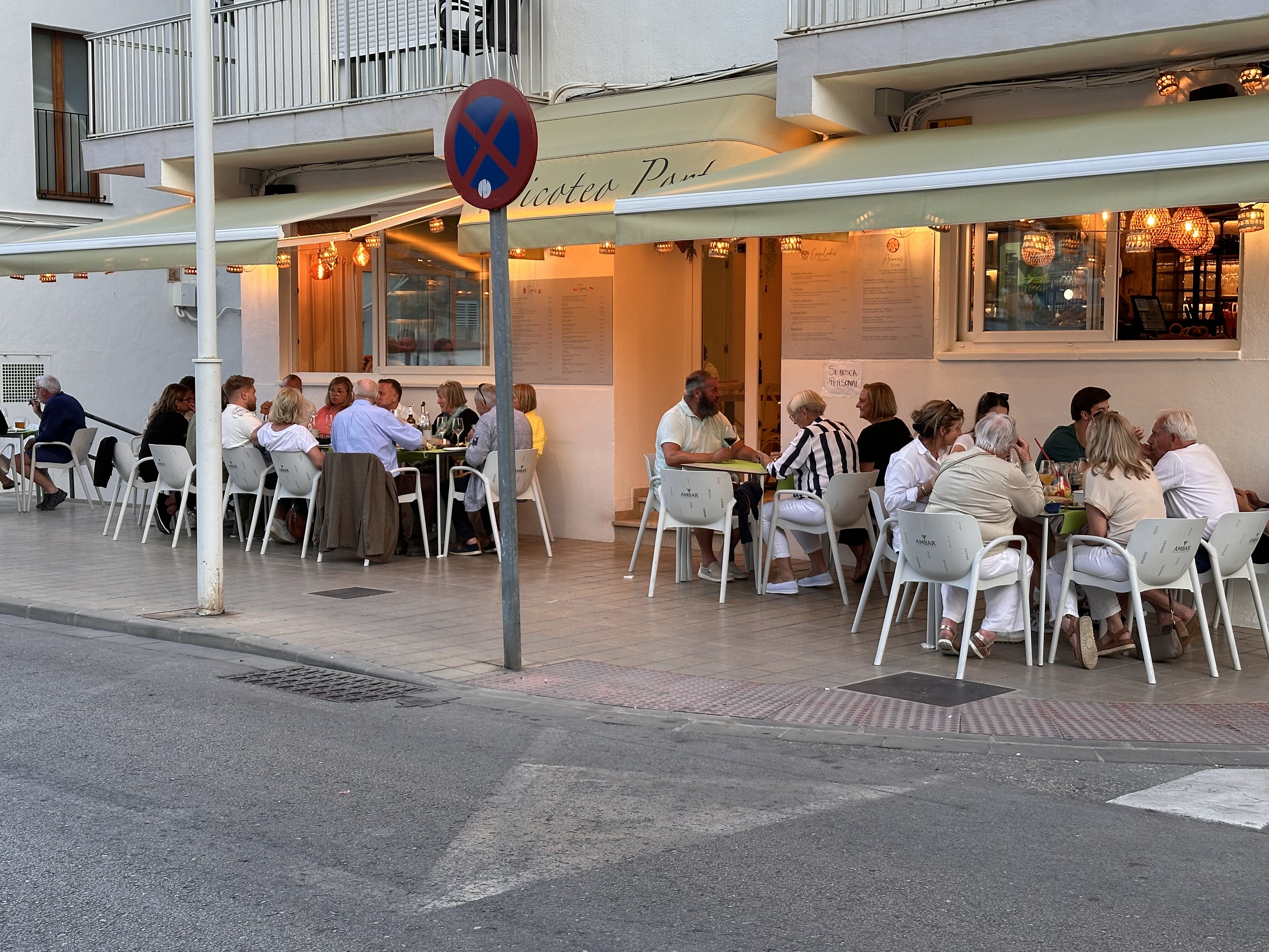 Picoteo Port Bar