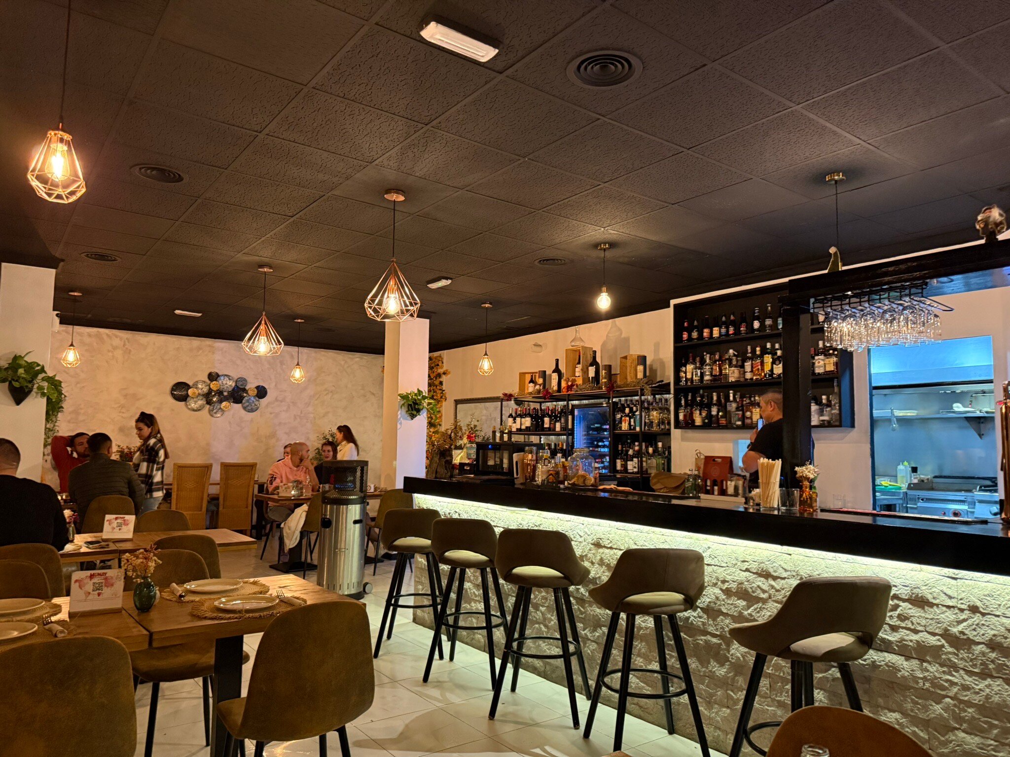 Munay Tapas Bar 2